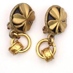 CHANEL CC Logo Clover Earrings Clip-On 94 P Gold Black Vintage France 64KP352